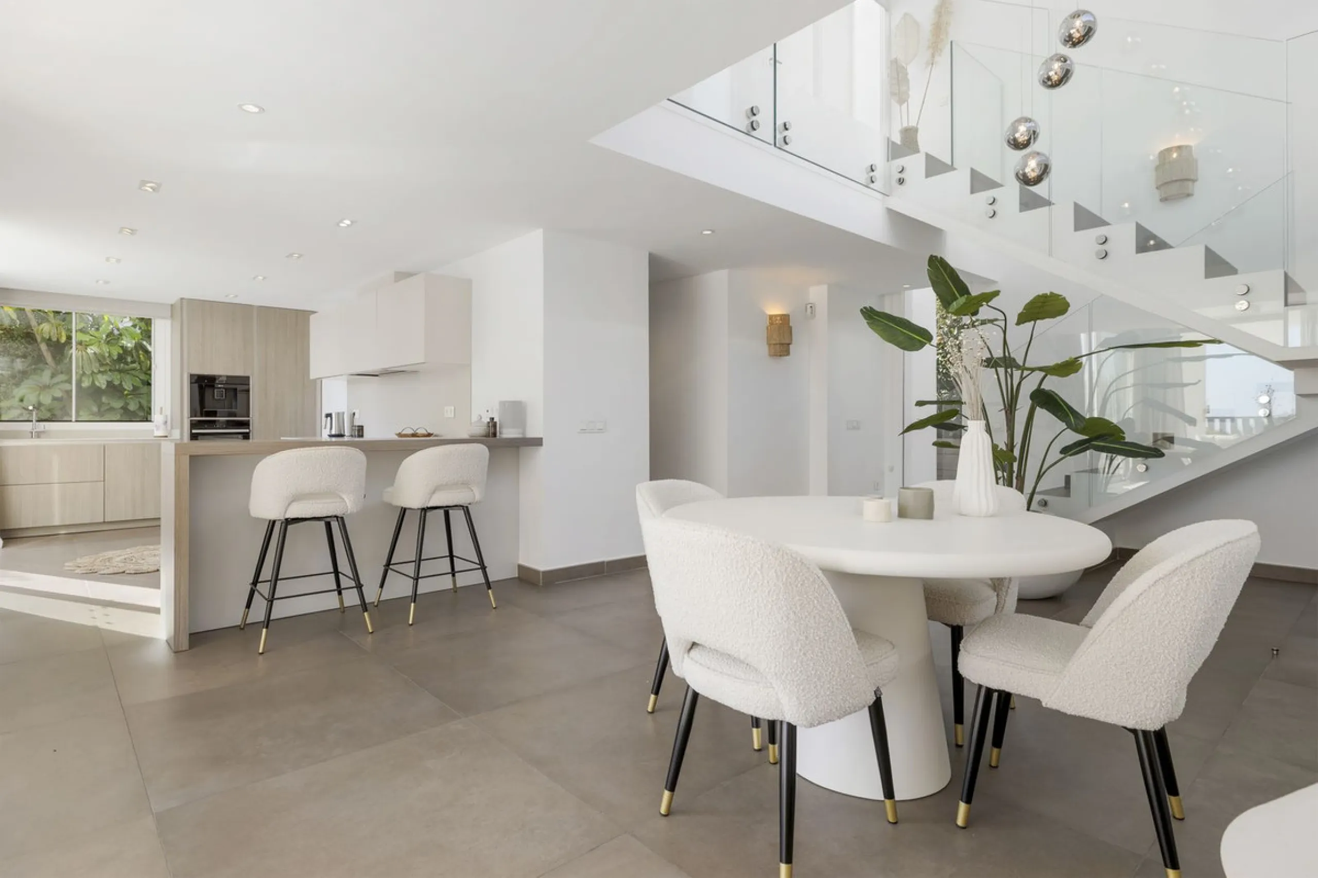 House - Detached Villa в продаже в Mijas, Málaga. В доме 3 спален и 3 ванных комнат. Площадь дома 163 м²