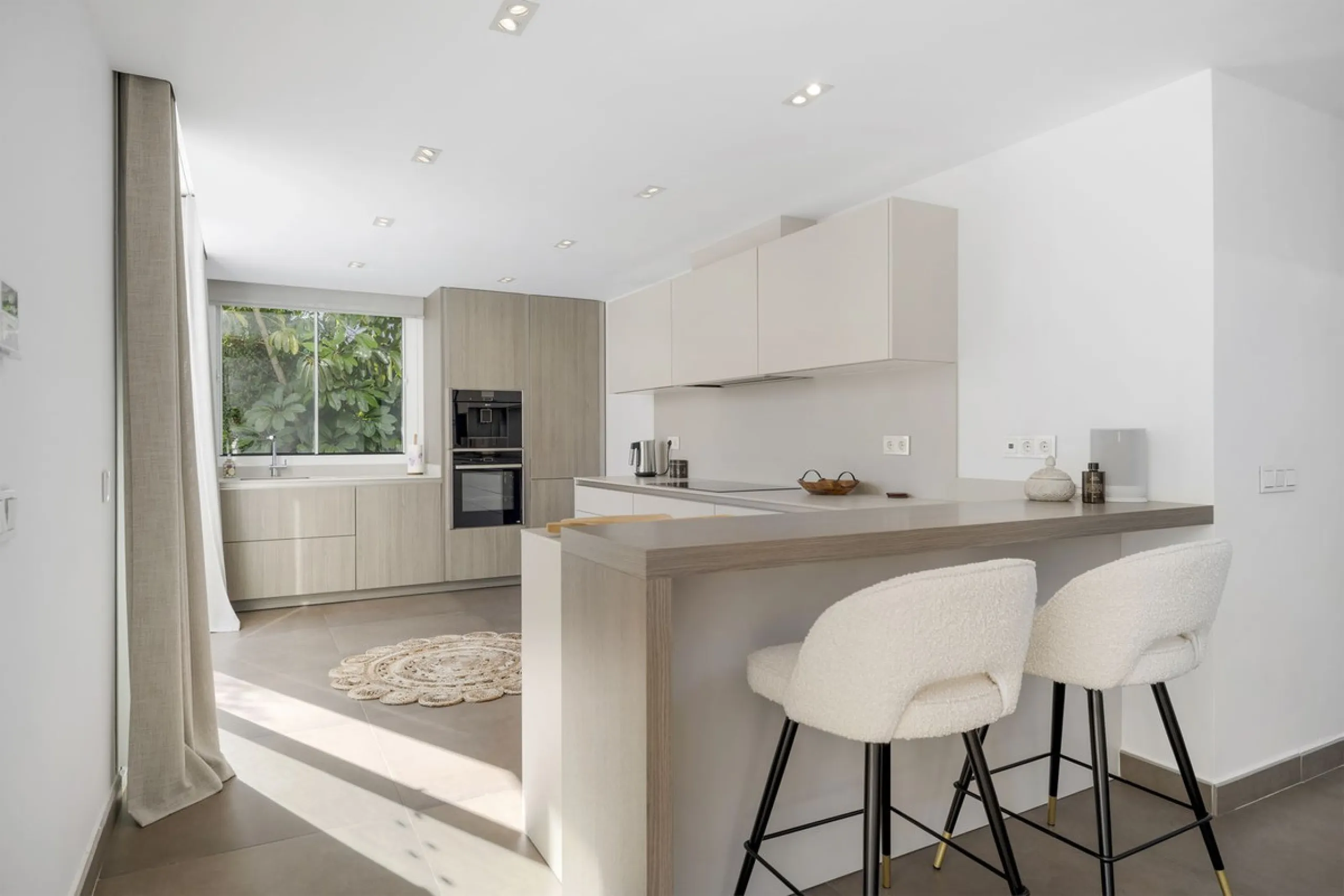 House - Detached Villa в продаже в Mijas, Málaga. В доме 3 спален и 3 ванных комнат. Площадь дома 163 м²
