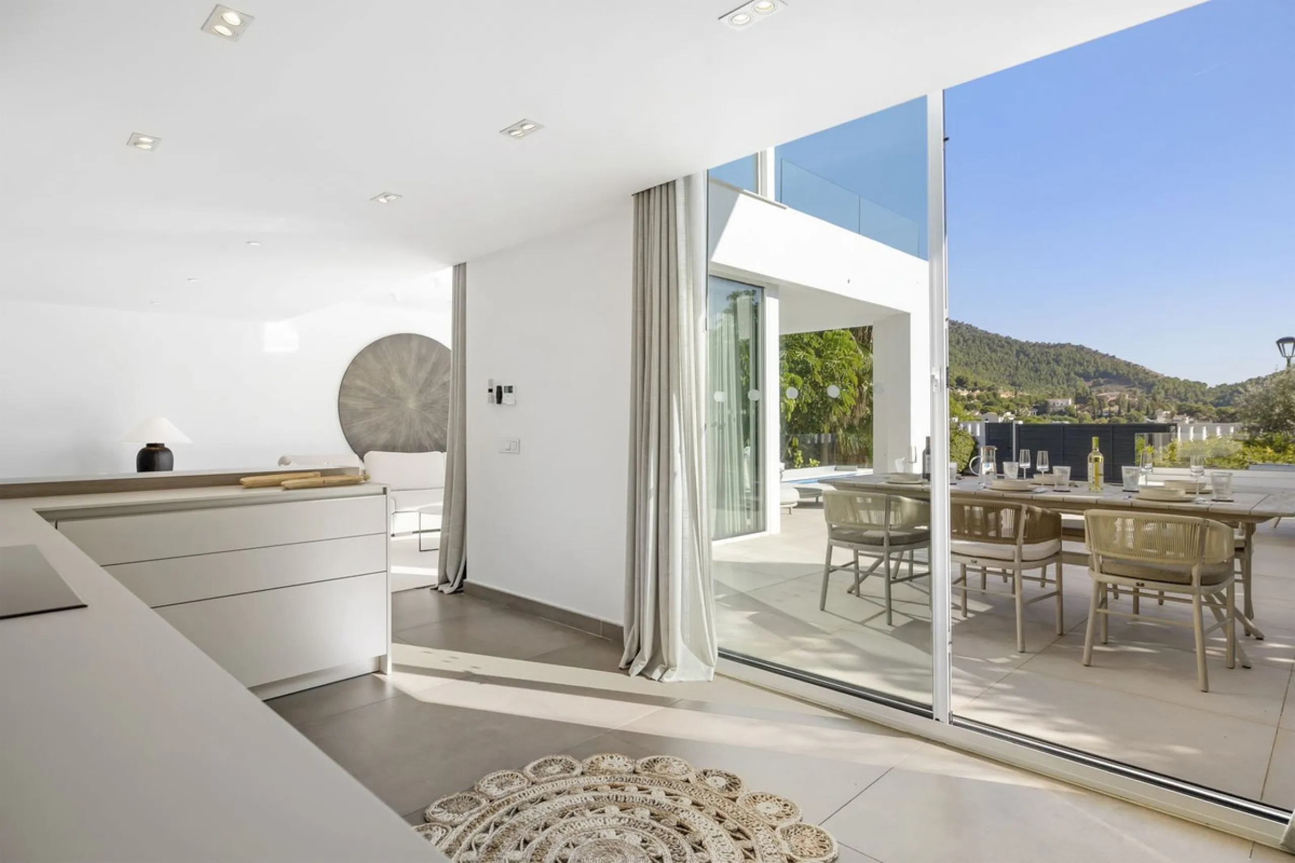 House - Detached Villa в продаже в Mijas, Málaga. В доме 3 спален и 3 ванных комнат. Площадь дома 163 м²