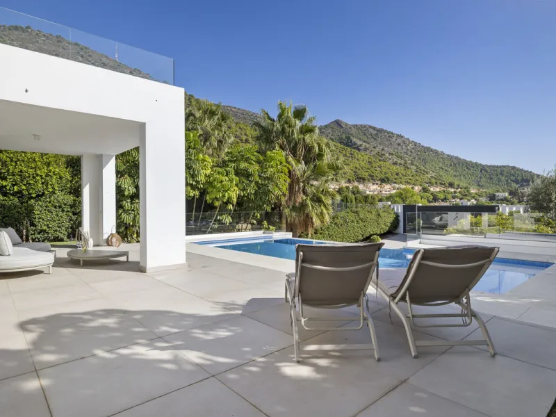 House - Detached Villa в продаже в Mijas, Málaga. В доме 3 спален и 3 ванных комнат. Площадь дома 163 м²