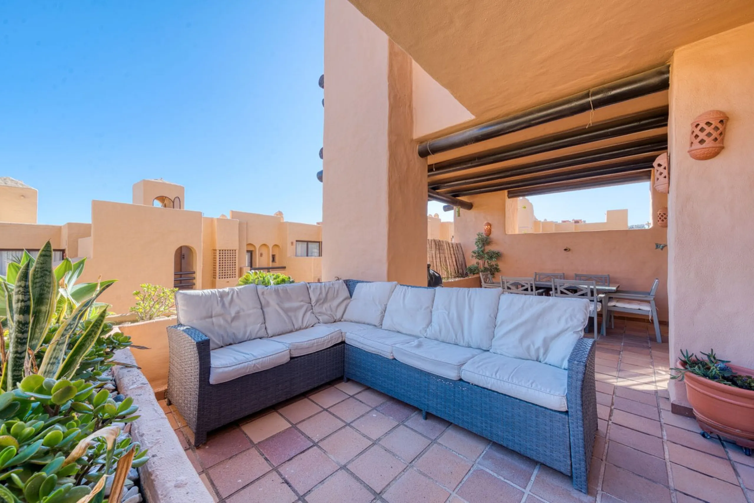 Ground Floor Apartment with Direct Garden Access | La Duquesa
