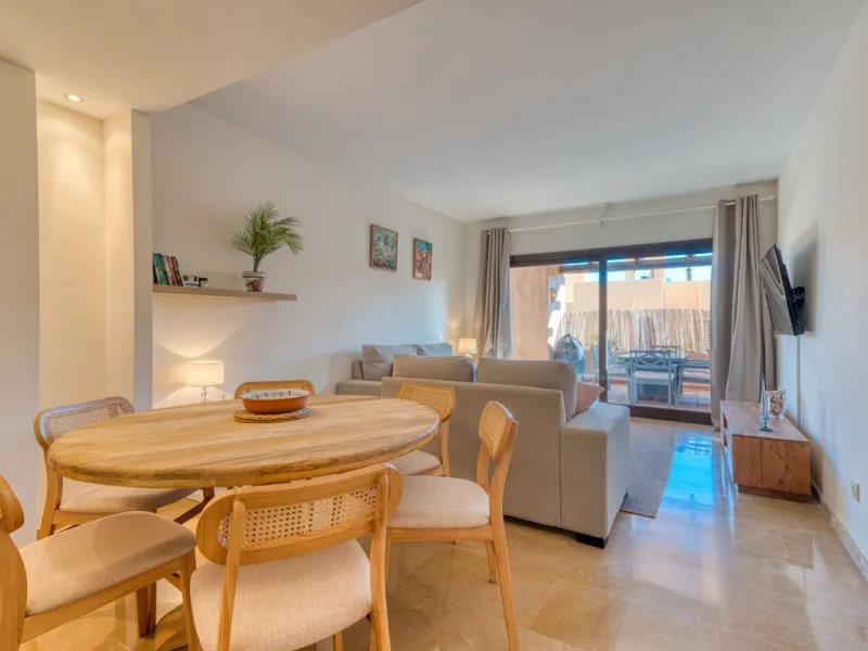 Ground Floor Apartment with Direct Garden Access | La Duquesa