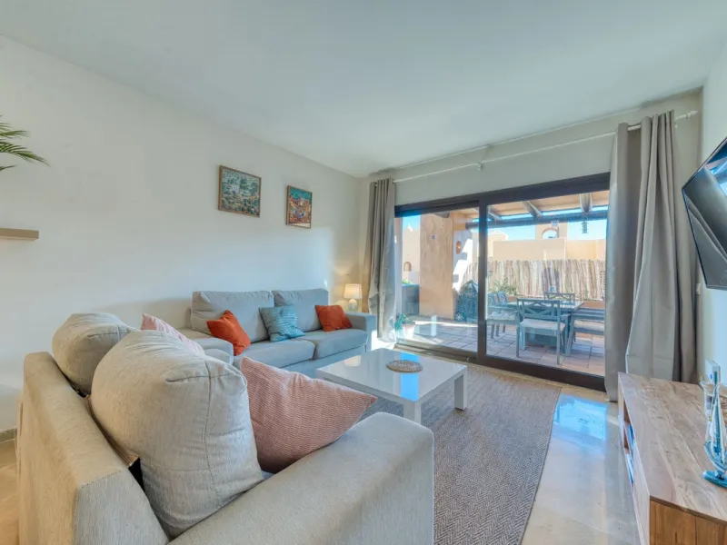 Ground Floor Apartment with Direct Garden Access | La Duquesa