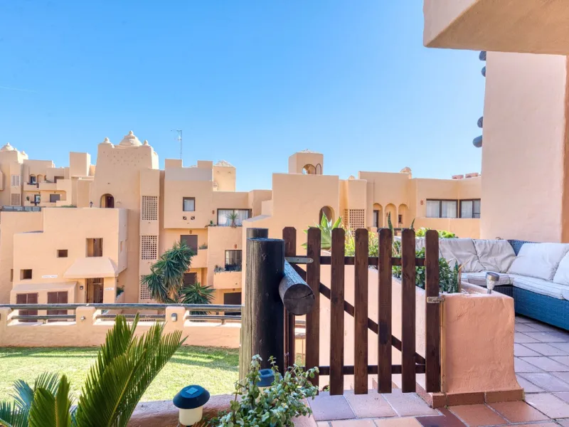 Ground Floor Apartment with Direct Garden Access | La Duquesa