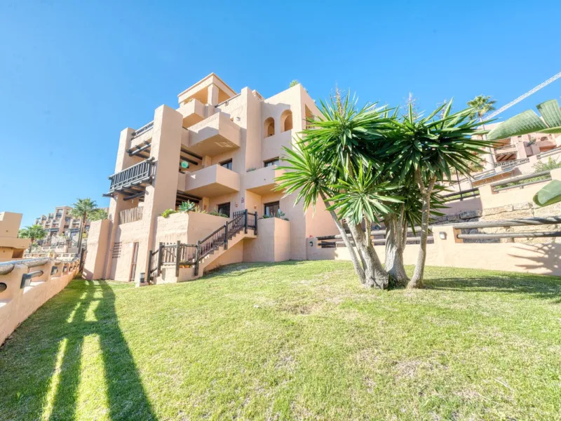 Ground Floor Apartment with Direct Garden Access | La Duquesa