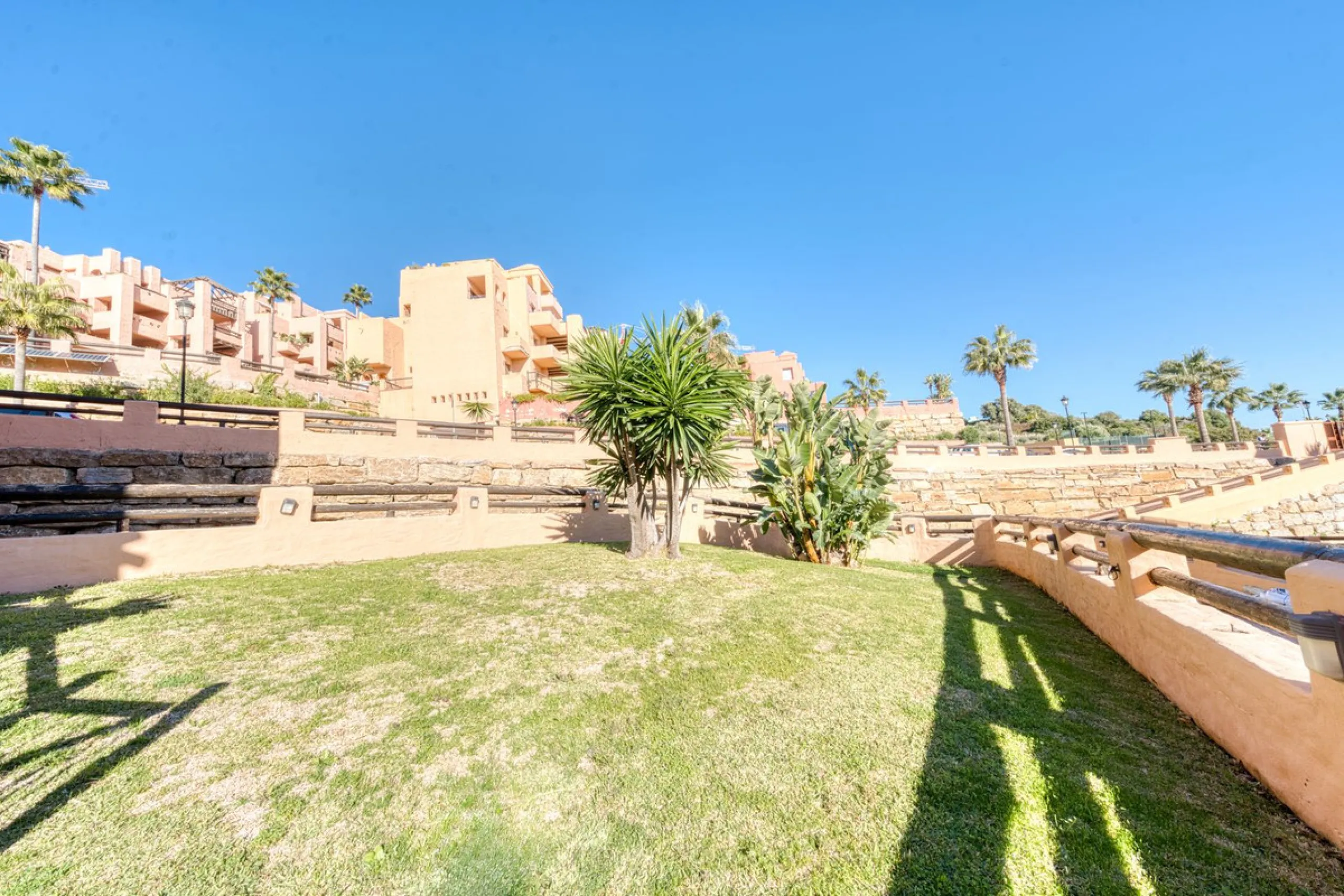 Ground Floor Apartment with Direct Garden Access | La Duquesa