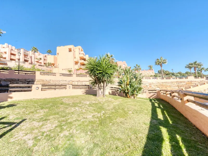 Ground Floor Apartment with Direct Garden Access | La Duquesa