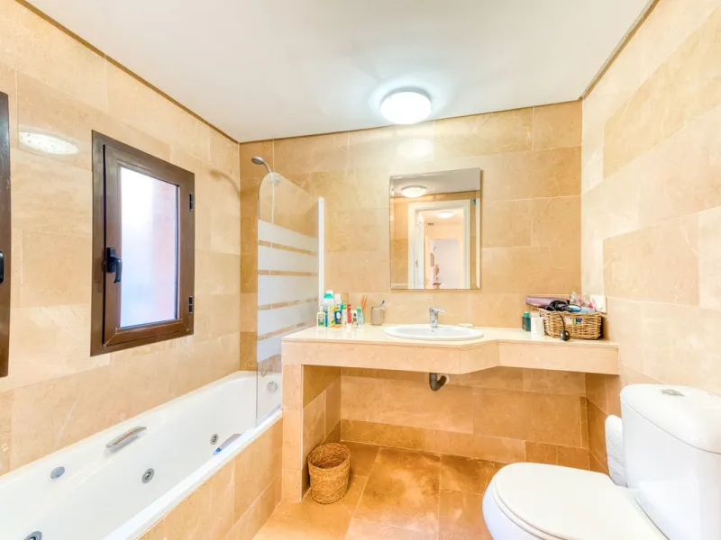 Ground Floor Apartment with Direct Garden Access | La Duquesa