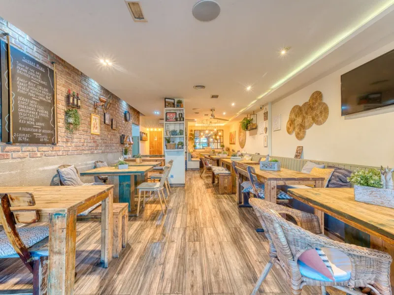 Café/Restaurant Opportunity in the Heart of San Pedro de Alcántara | Costa del Sol