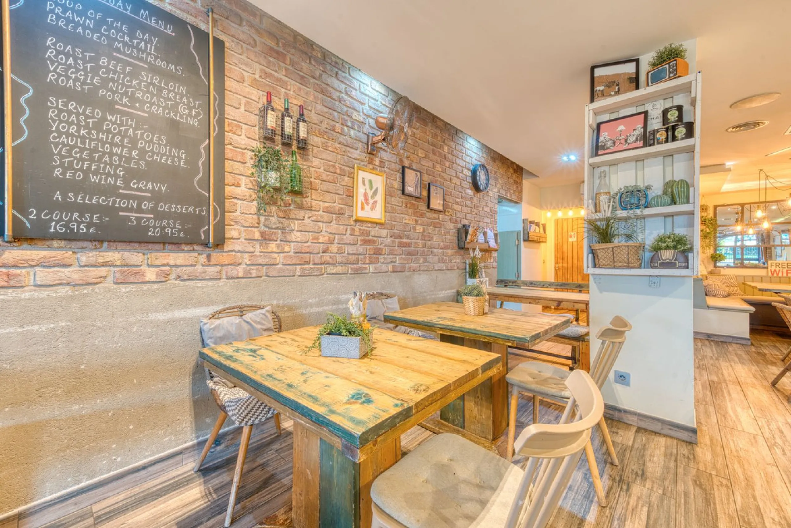 Café/Restaurant Opportunity in the Heart of San Pedro de Alcántara | Costa del Sol