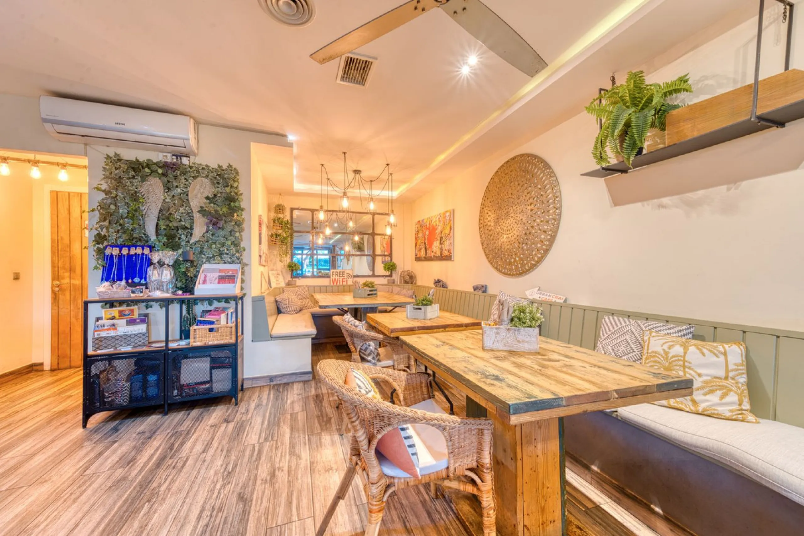 Café/Restaurant Opportunity in the Heart of San Pedro de Alcántara | Costa del Sol