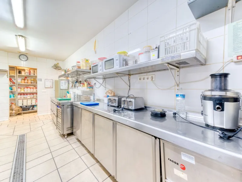Café/Restaurant Opportunity in the Heart of San Pedro de Alcántara | Costa del Sol