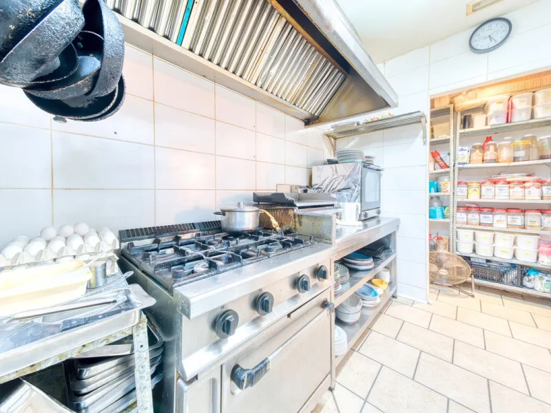 Café/Restaurant Opportunity in the Heart of San Pedro de Alcántara | Costa del Sol