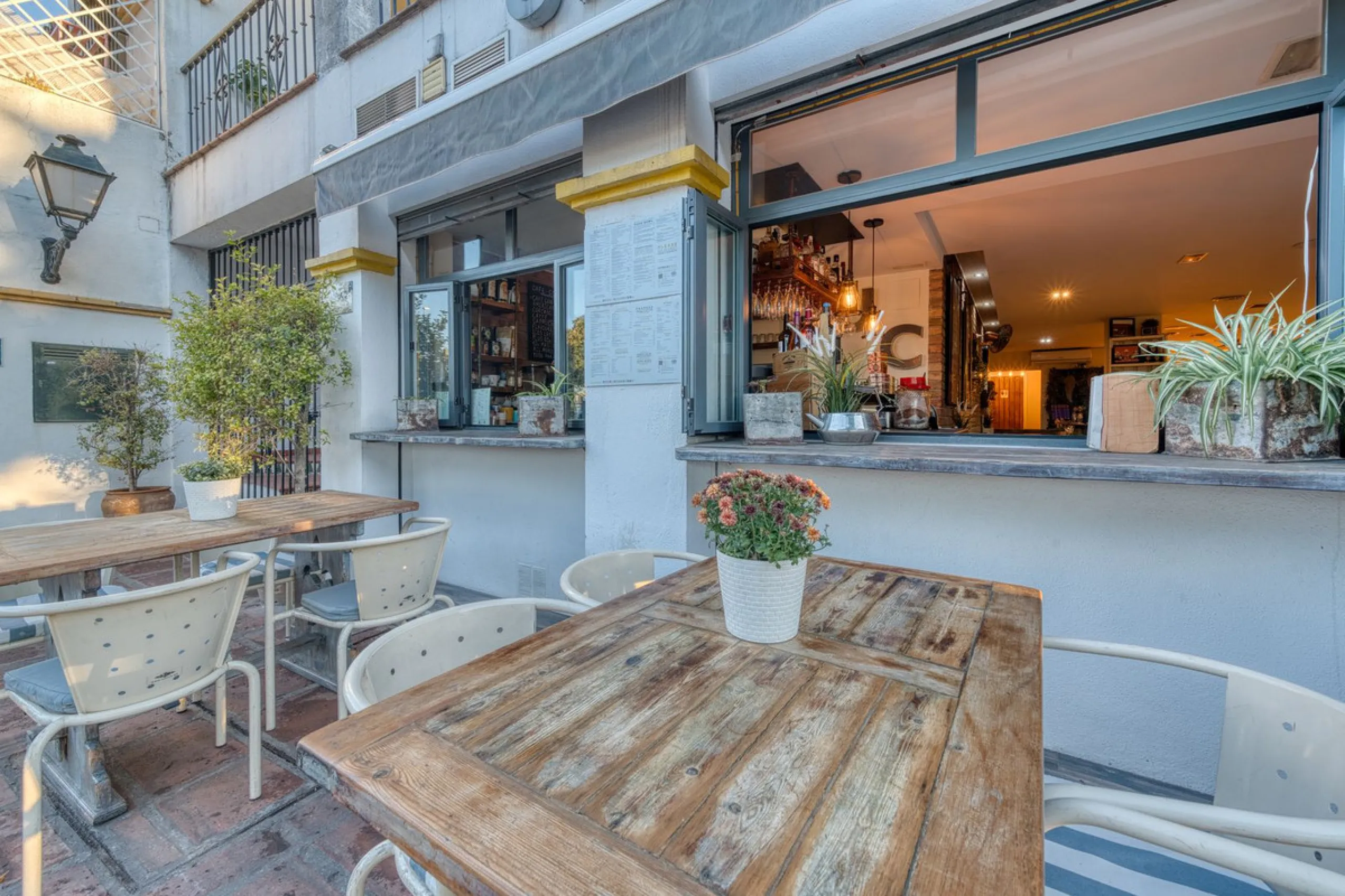 Café/Restaurant Opportunity in the Heart of San Pedro de Alcántara | Costa del Sol