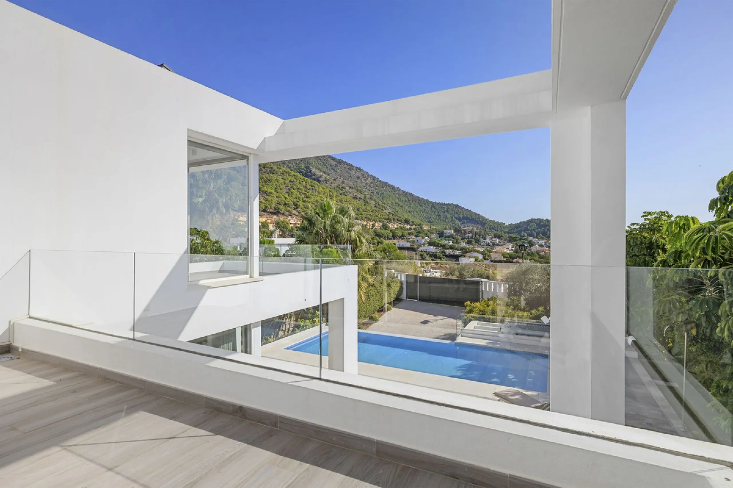 House - Detached Villa в продаже в Mijas, Málaga. В доме 3 спален и 3 ванных комнат. Площадь дома 163 м²