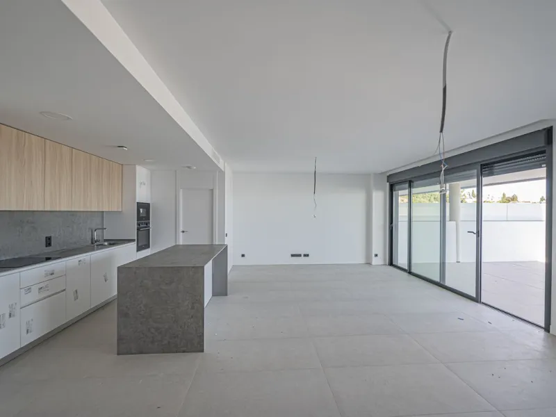 CONTEMPORARY PROPERTY WITH SEA VIEWS IN MARBELLA
