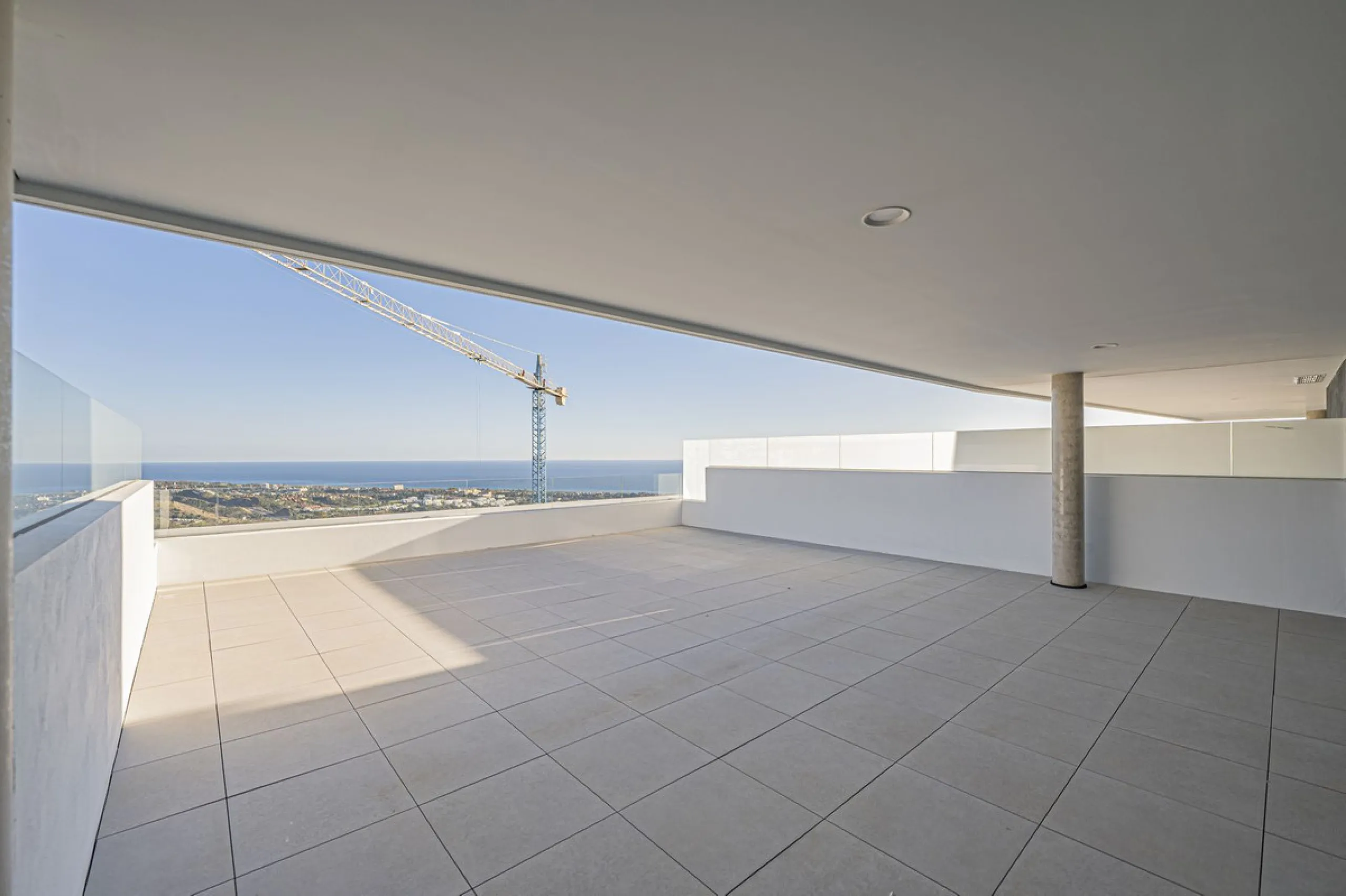 CONTEMPORARY PROPERTY WITH SEA VIEWS IN MARBELLA