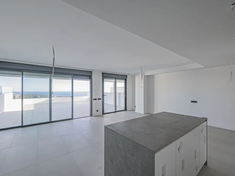 CONTEMPORARY PROPERTY WITH SEA VIEWS IN MARBELLA