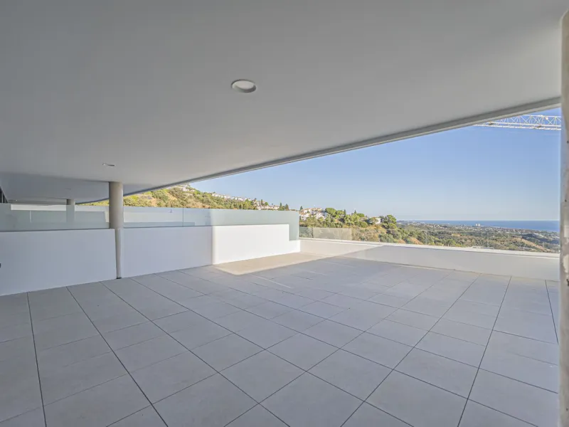 CONTEMPORARY PROPERTY WITH SEA VIEWS IN MARBELLA