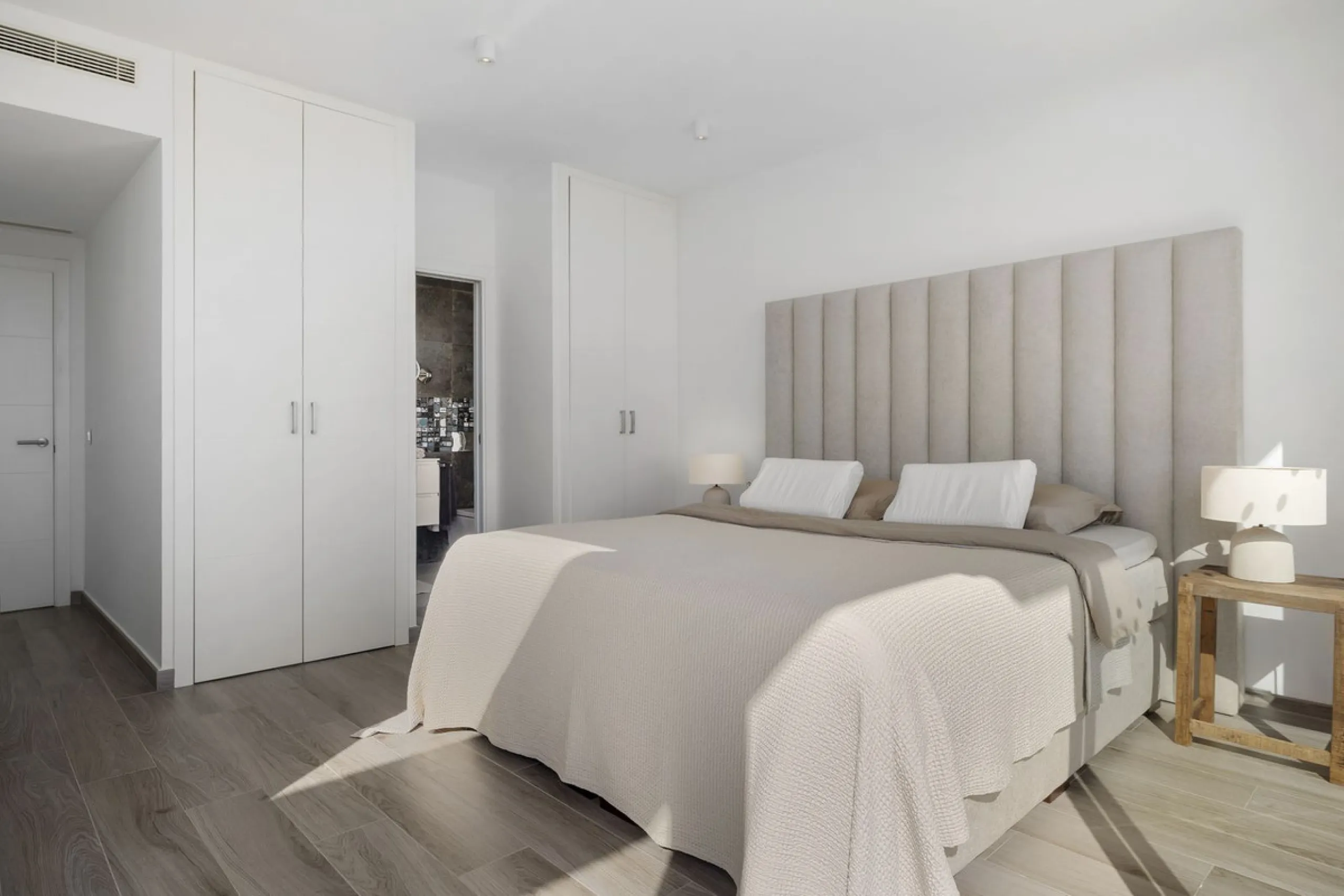 House - Detached Villa в продаже в Mijas, Málaga. В доме 3 спален и 3 ванных комнат. Площадь дома 163 м²