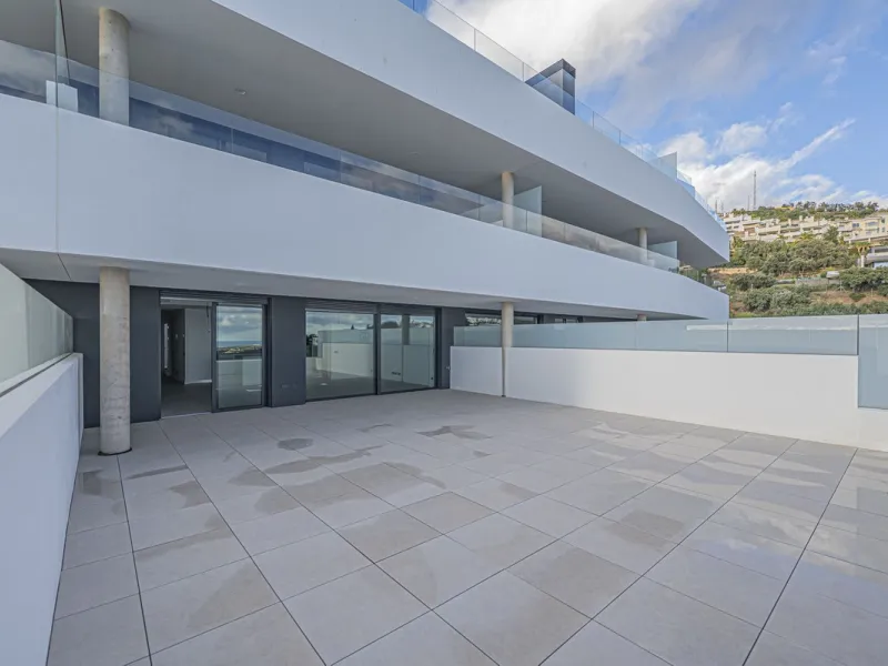CONTEMPORARY PROPERTY WITH SEA VIEWS IN MARBELLA