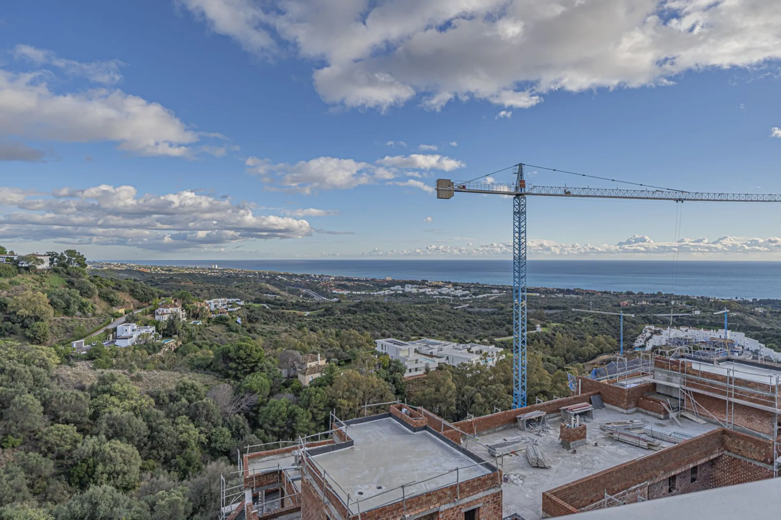 CONTEMPORARY PROPERTY WITH SEA VIEWS IN MARBELLA