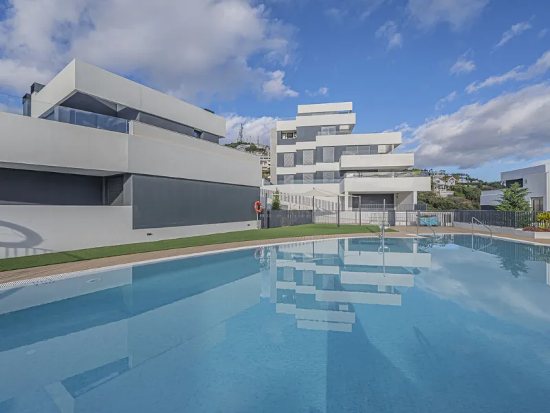 CONTEMPORARY PROPERTY WITH SEA VIEWS IN MARBELLA