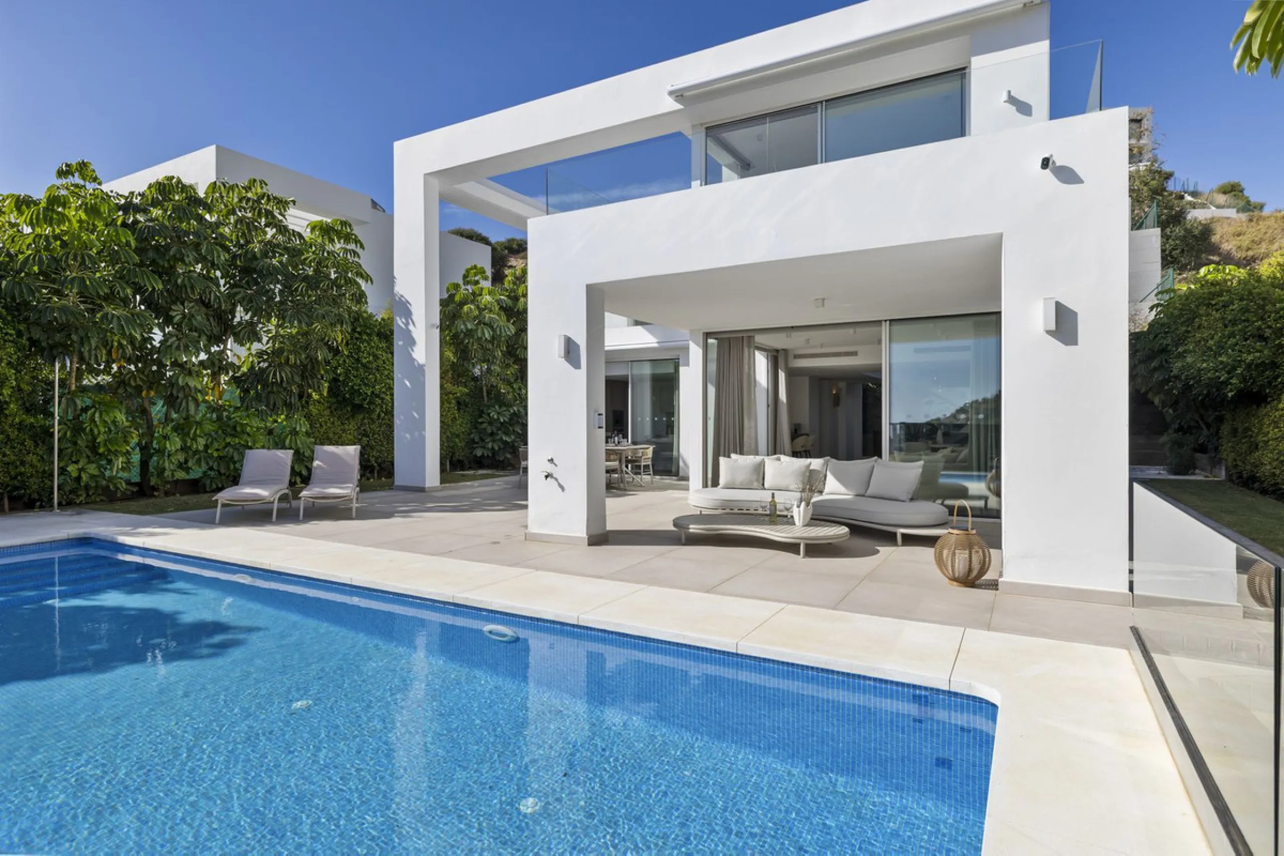House - Detached Villa в продаже в Mijas, Málaga. В доме 3 спален и 3 ванных комнат. Площадь дома 163 м²
