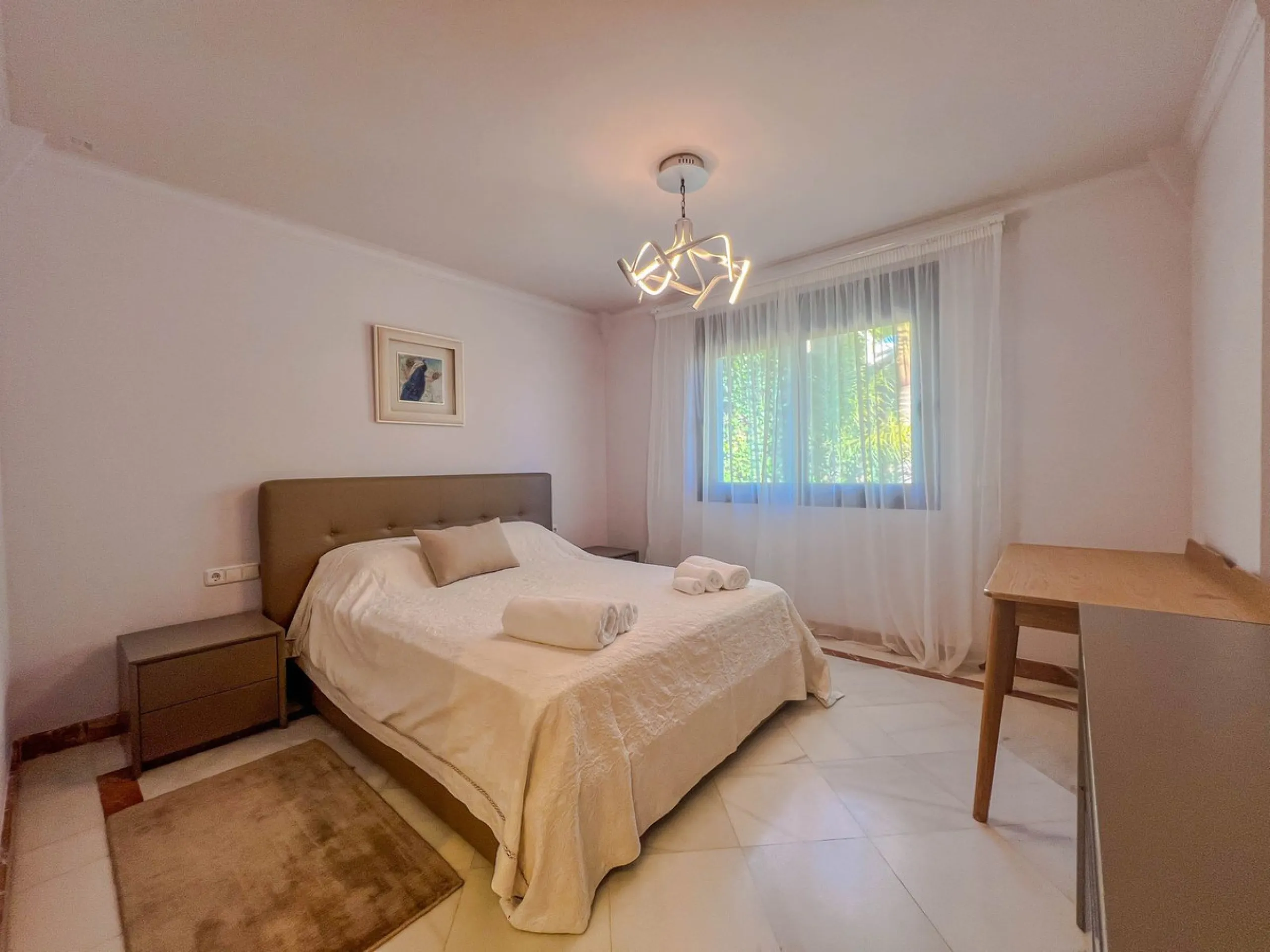 IMPRESSIVE 5-BEDROOM VILLA IN LOS FLAMINGOS, BENAHAVÍS