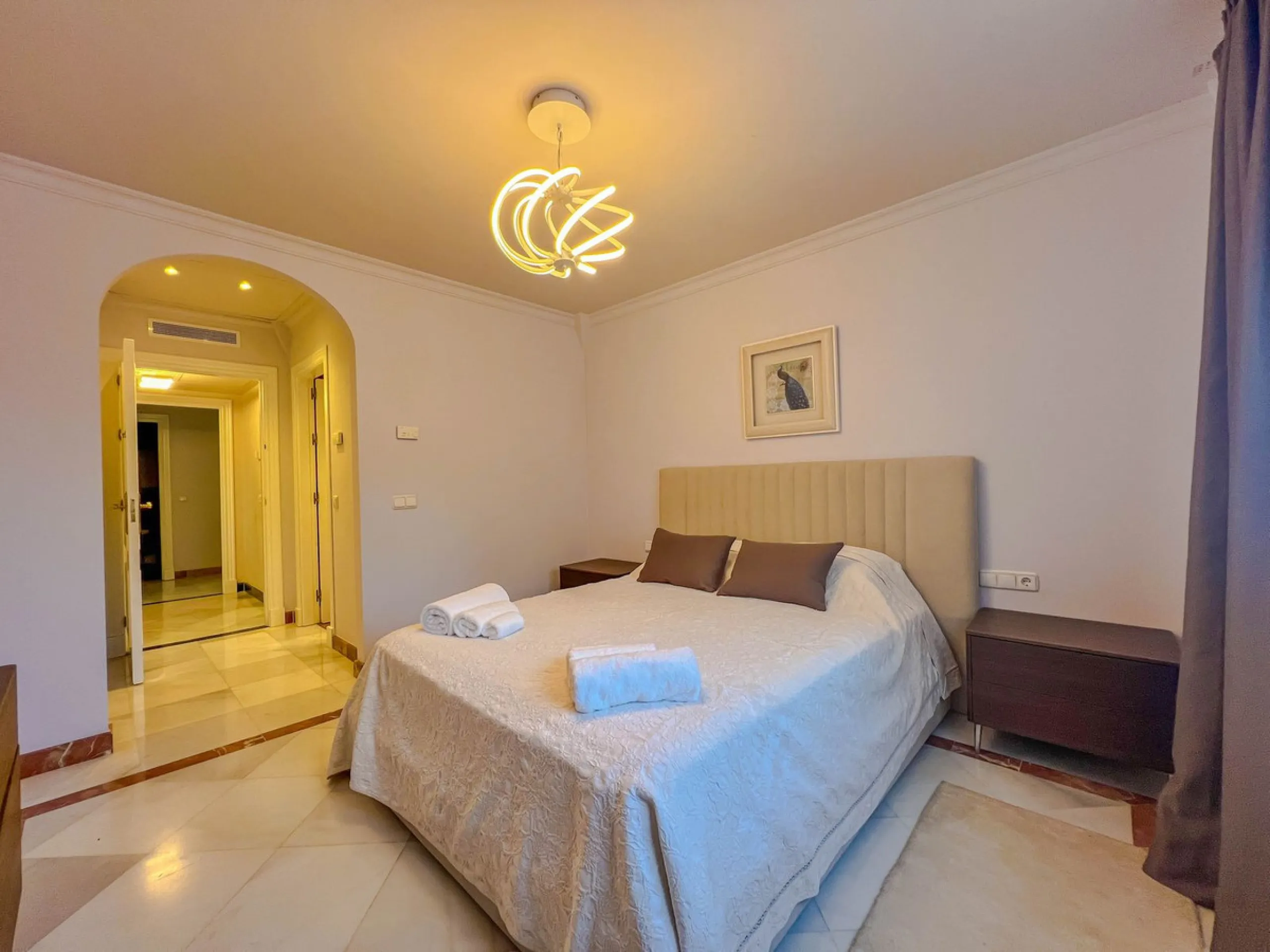 IMPRESSIVE 5-BEDROOM VILLA IN LOS FLAMINGOS, BENAHAVÍS
