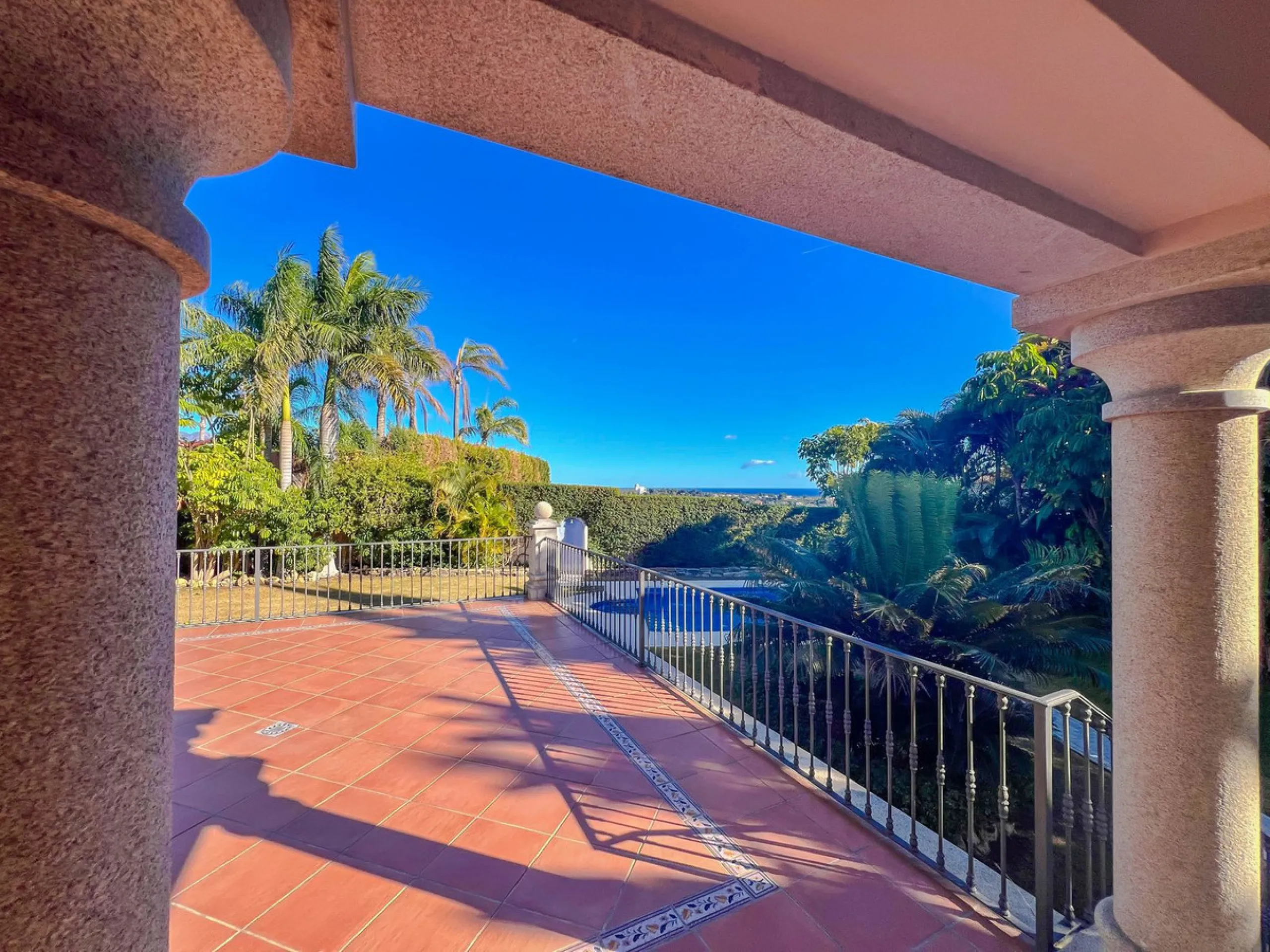 IMPRESSIVE 5-BEDROOM VILLA IN LOS FLAMINGOS, BENAHAVÍS