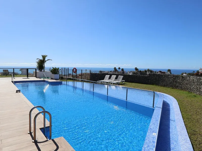 This brand new 3-bedroom, 3-bathroom semi-detached home is located within the contemporary Alya development in Riviera del Sol, Mijas, offering beautiful views of the Mediterranean and a lifestyle designed around comfort and outdoor living on the Costa de