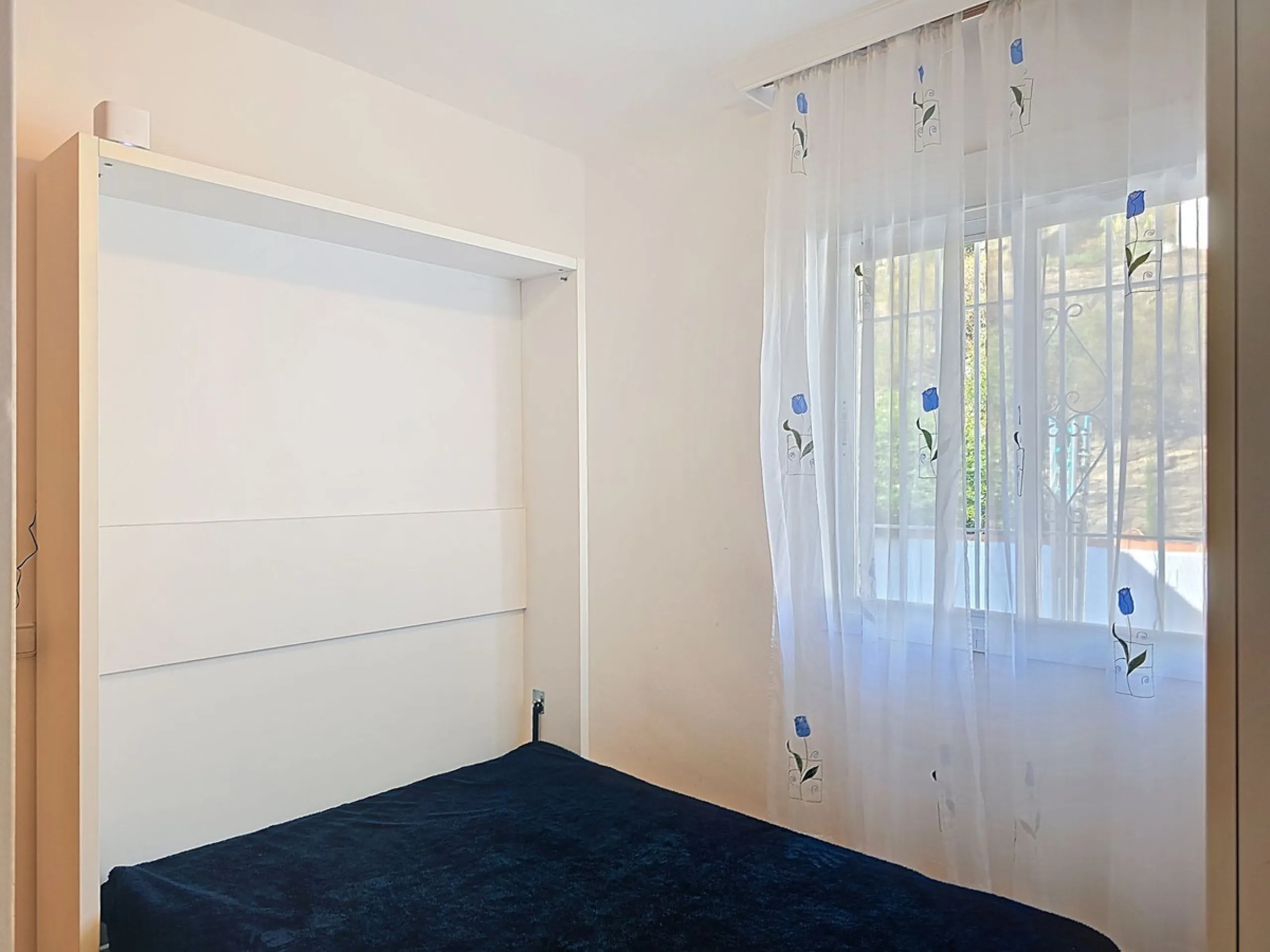 House - Detached Villa в продаже в Arenas, Málaga. В доме 3 спален и 2 ванных комнат. Площадь дома 235 м². Площадь участка 9500 м²