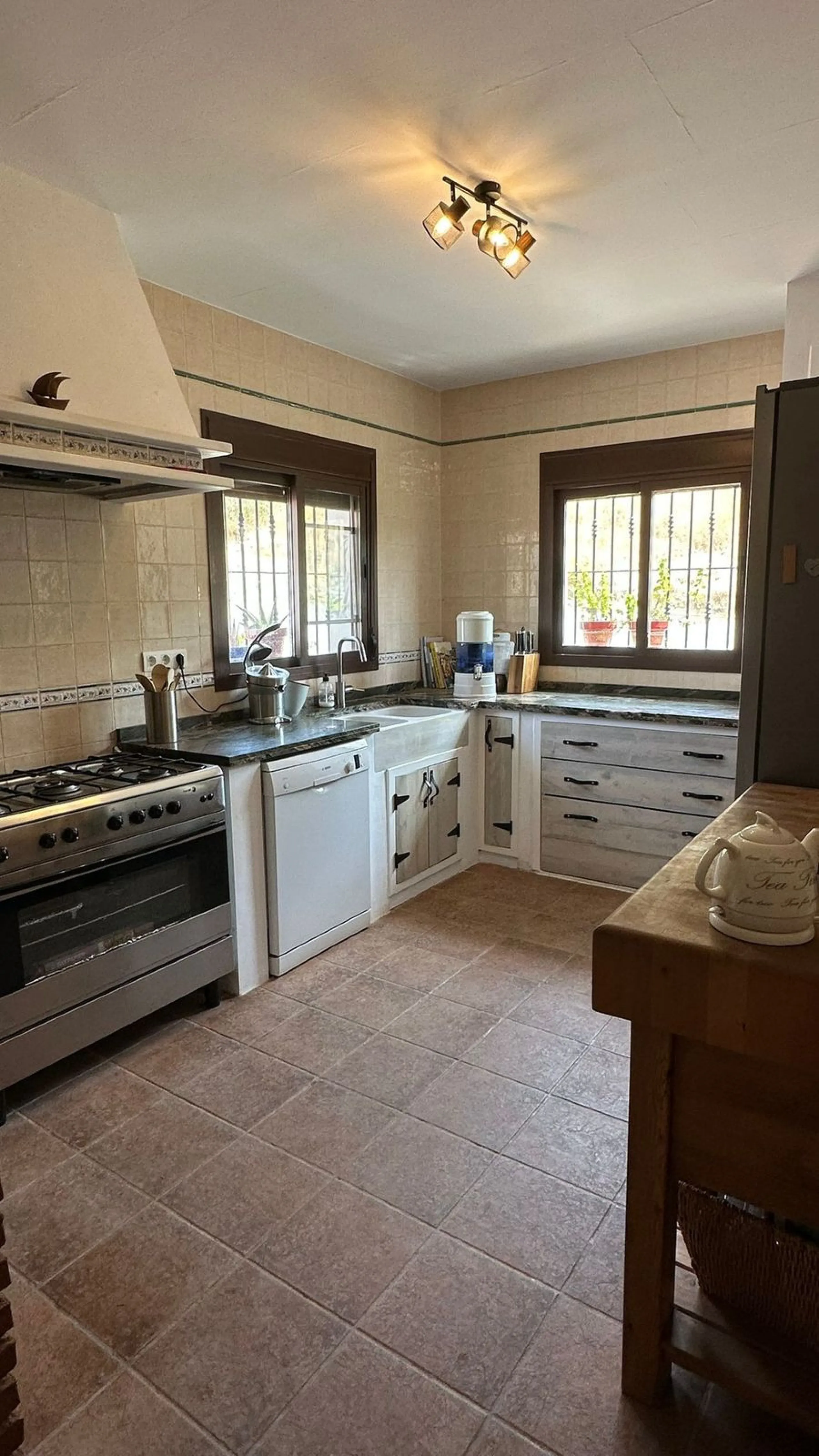 Beautiful Villa for Sale in Álora with DAFO – Perfect to Live, Invest, or Rent Out