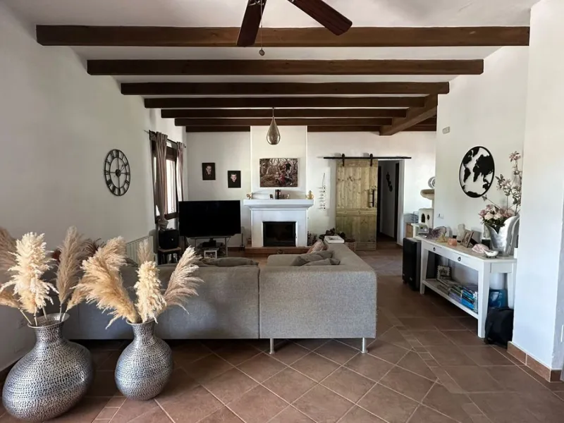 Beautiful Villa for Sale in Álora with DAFO – Perfect to Live, Invest, or Rent Out