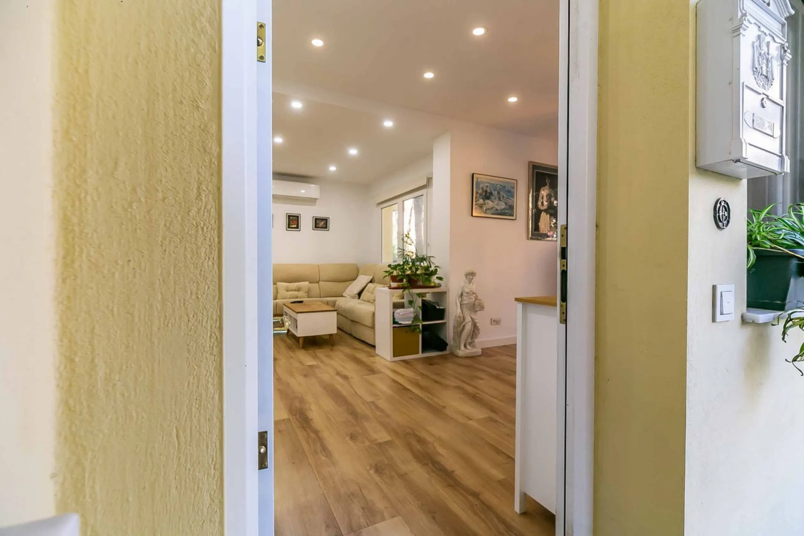 Refurbished flat with Scandinavian design in Fuengirola - Zona Recinto Ferial