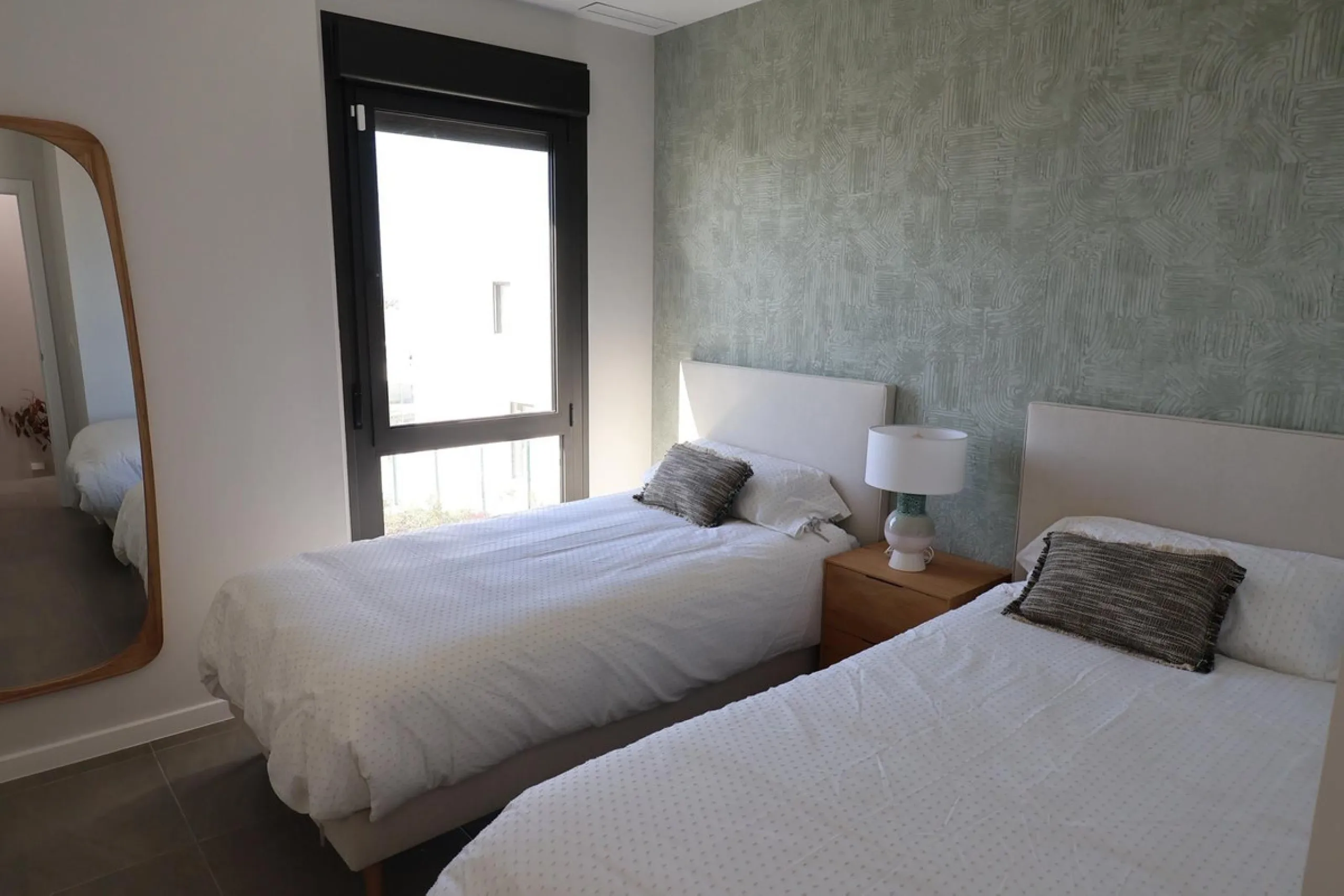 This brand new 3-bedroom, 3-bathroom semi-detached home is located within the contemporary Alya development in Riviera del Sol, Mijas, offering beautiful views of the Mediterranean and a lifestyle designed around comfort and outdoor living on the Costa de