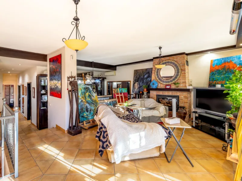 House - Townhouse в продаже в Alhaurín el Grande, Málaga. В доме 2 спален и 2 ванных комнат. Площадь дома 129 м²