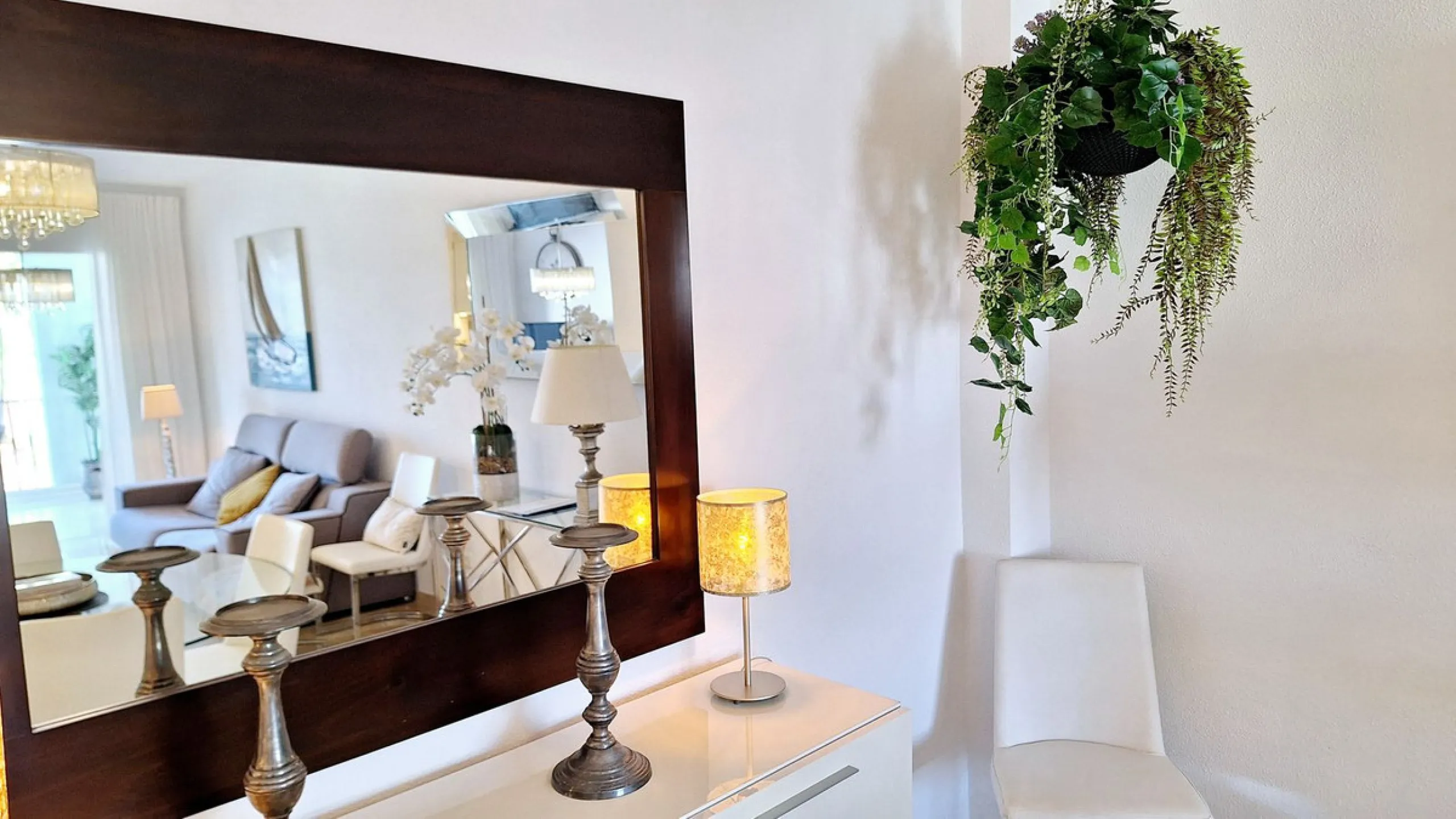 Middle Floor Apartment, La Duquesa, Costa del Sol.