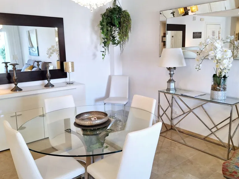 Middle Floor Apartment, La Duquesa, Costa del Sol.