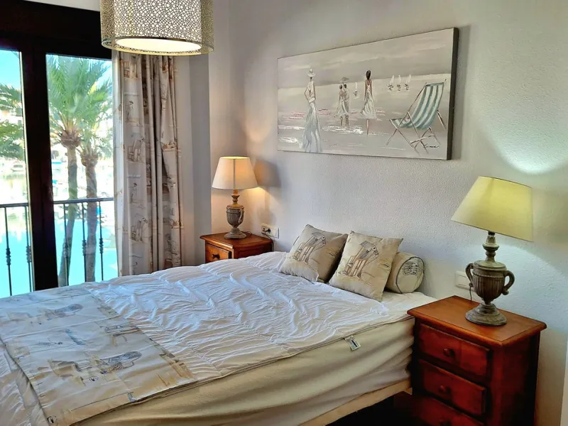 Middle Floor Apartment, La Duquesa, Costa del Sol.