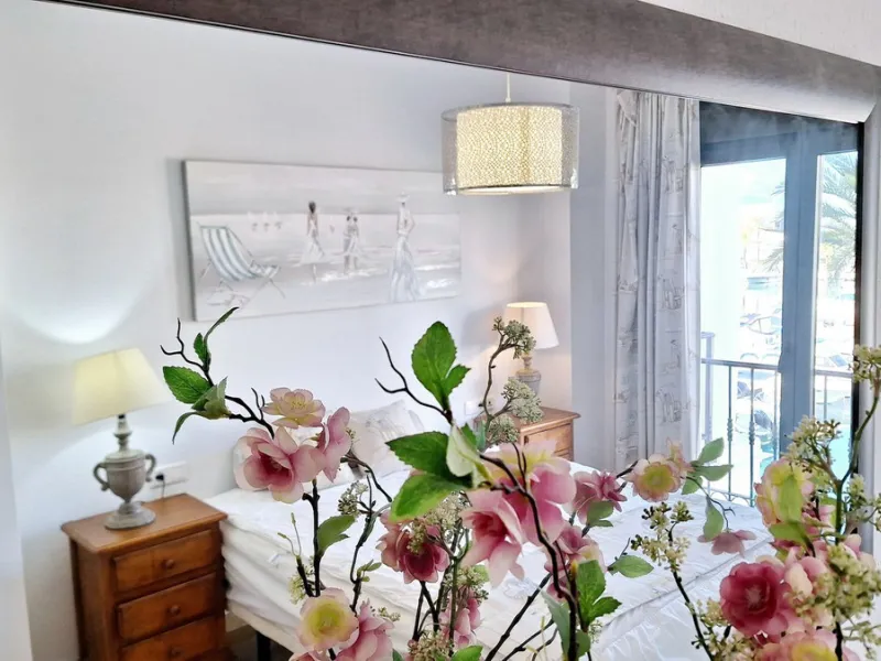 Middle Floor Apartment, La Duquesa, Costa del Sol.