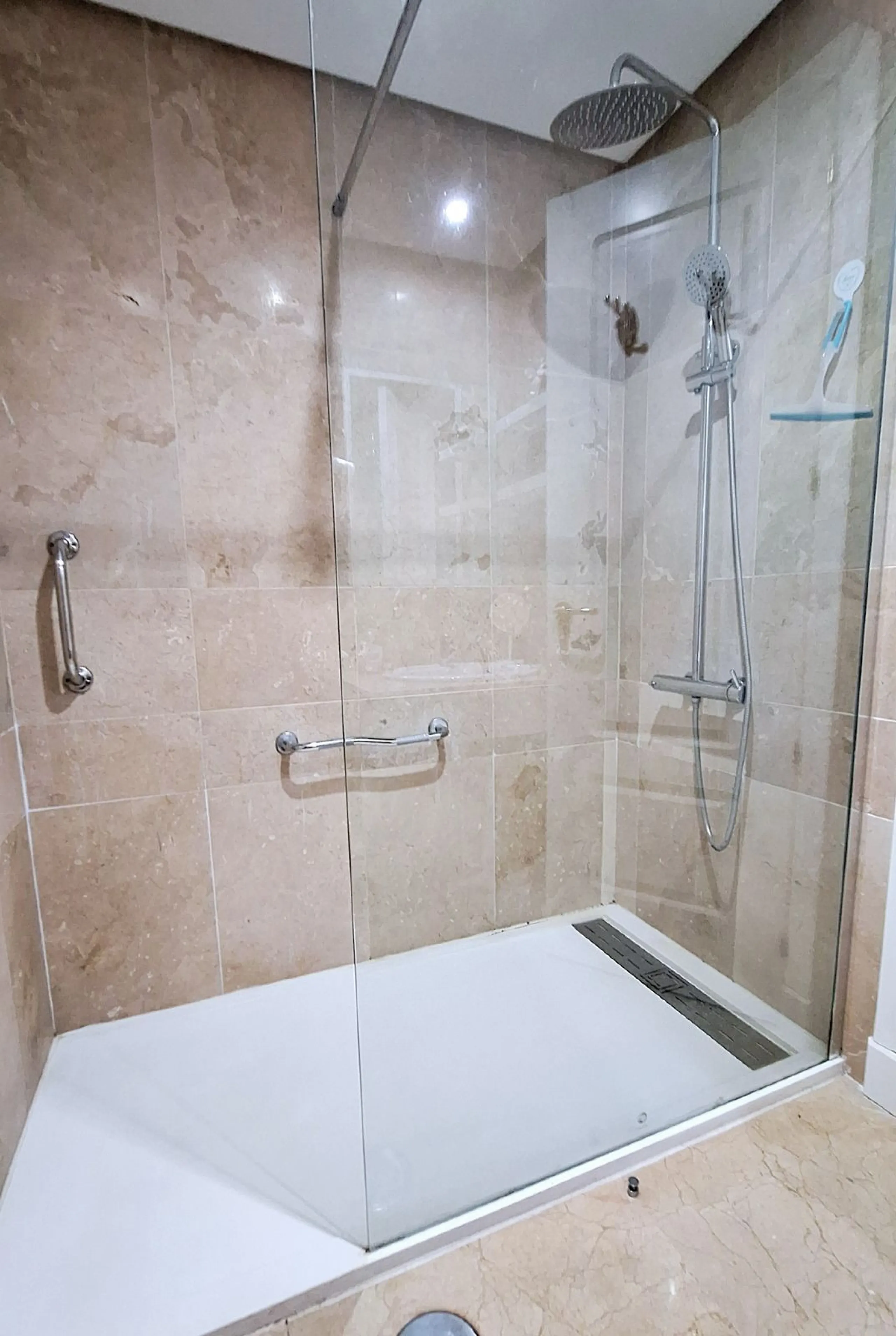 Middle Floor Apartment, La Duquesa, Costa del Sol.