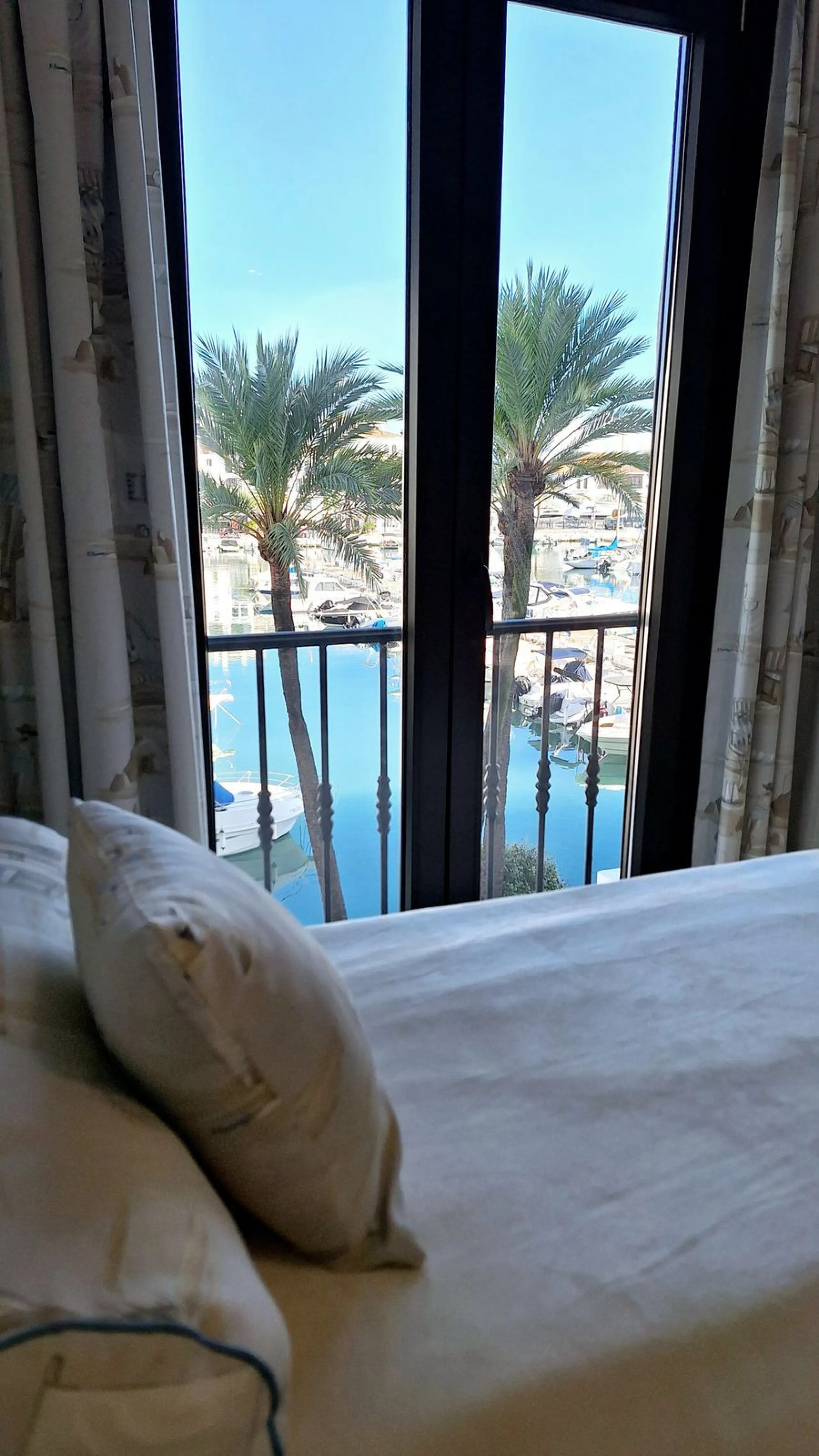 Middle Floor Apartment, La Duquesa, Costa del Sol.