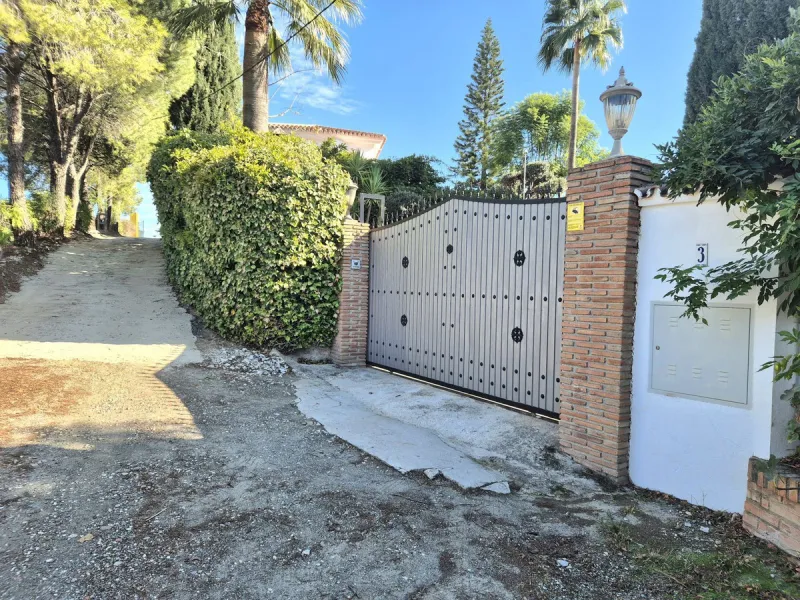 For Sale – Spacious and luxurious villa on the outskirts of Coín, Málaga.