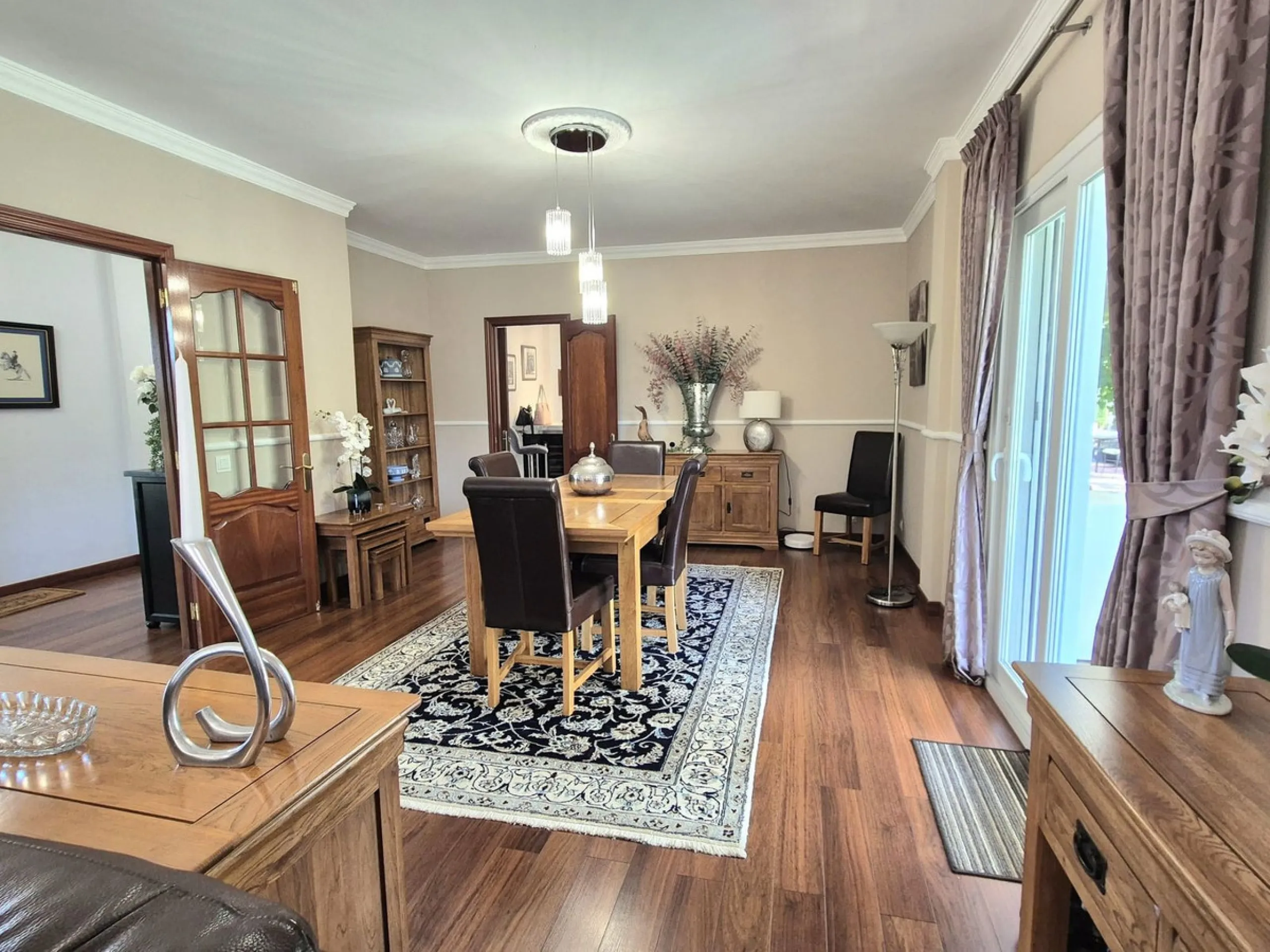 For Sale – Spacious and luxurious villa on the outskirts of Coín, Málaga.