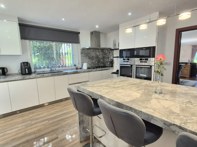 For Sale – Spacious and luxurious villa on the outskirts of Coín, Málaga.