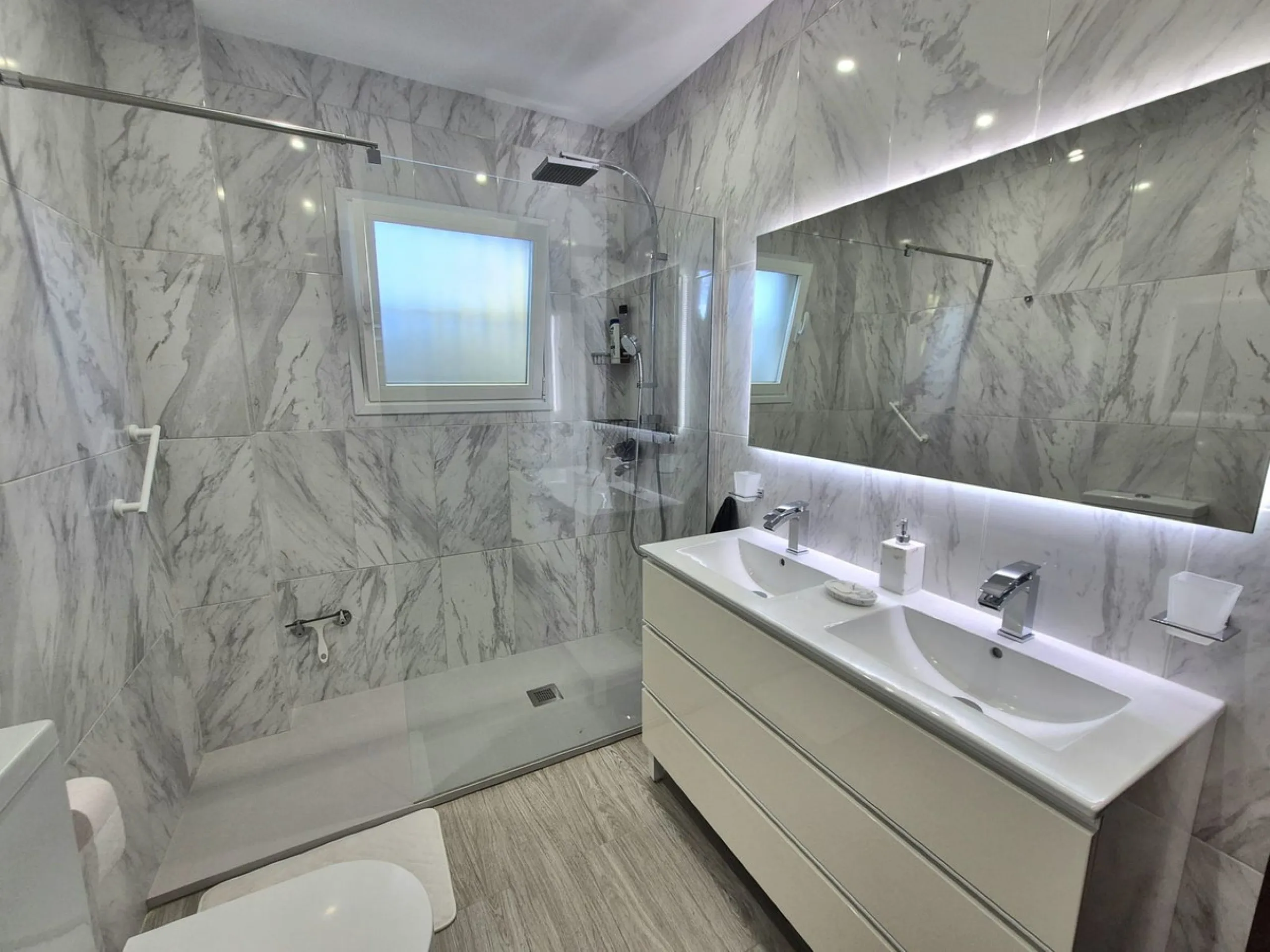 For Sale – Spacious and luxurious villa on the outskirts of Coín, Málaga.