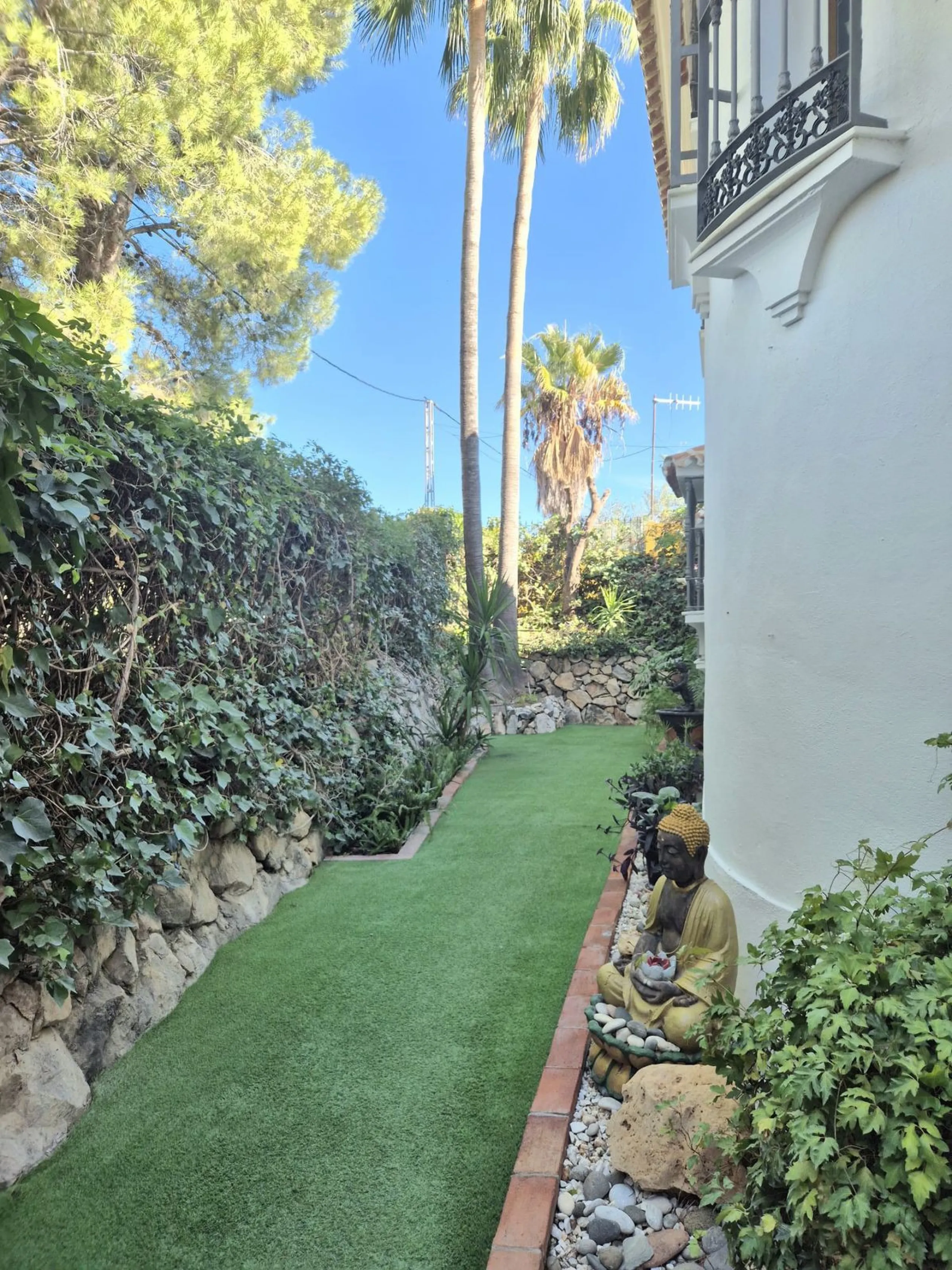 For Sale – Spacious and luxurious villa on the outskirts of Coín, Málaga.