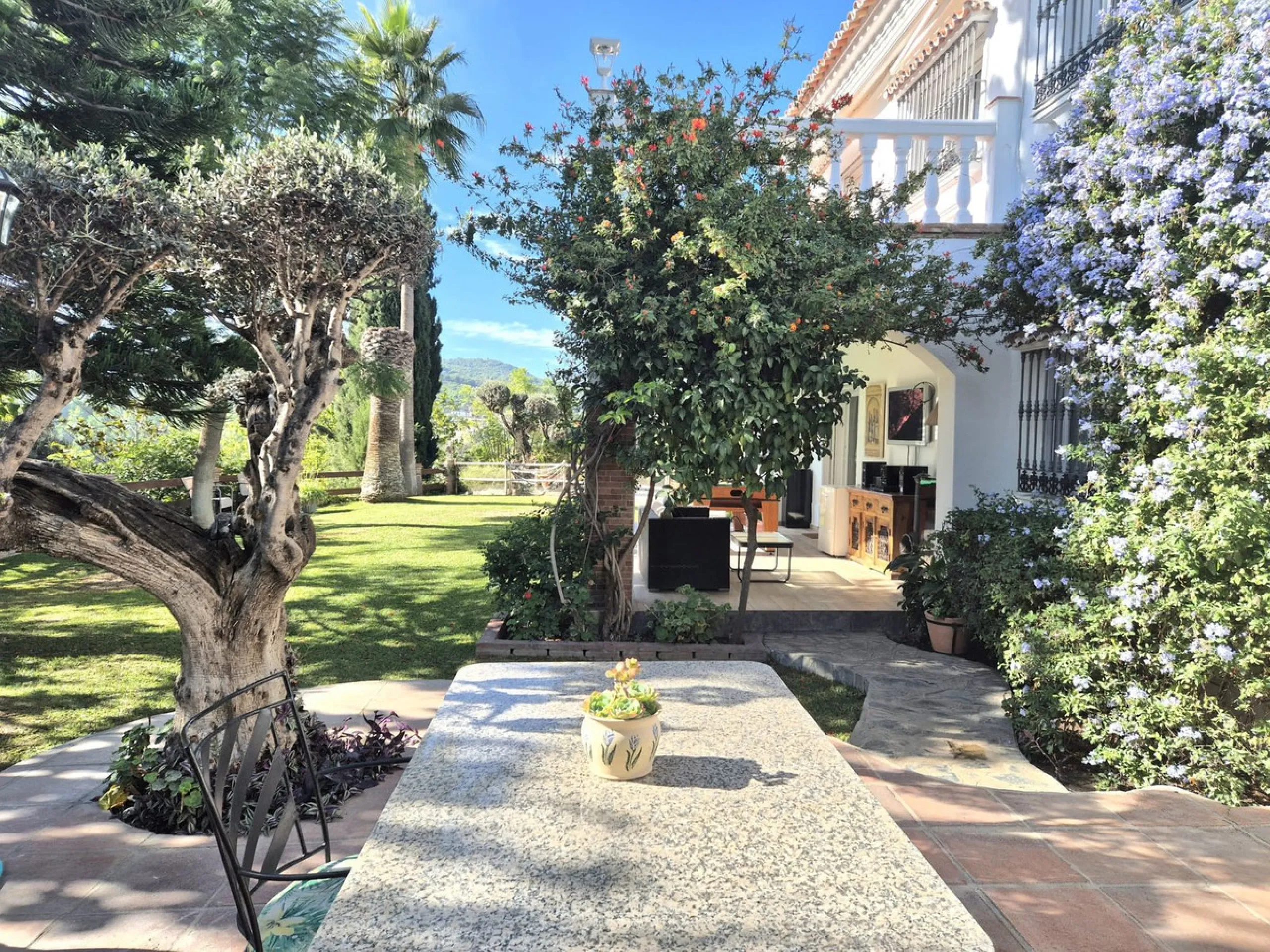 For Sale – Spacious and luxurious villa on the outskirts of Coín, Málaga.